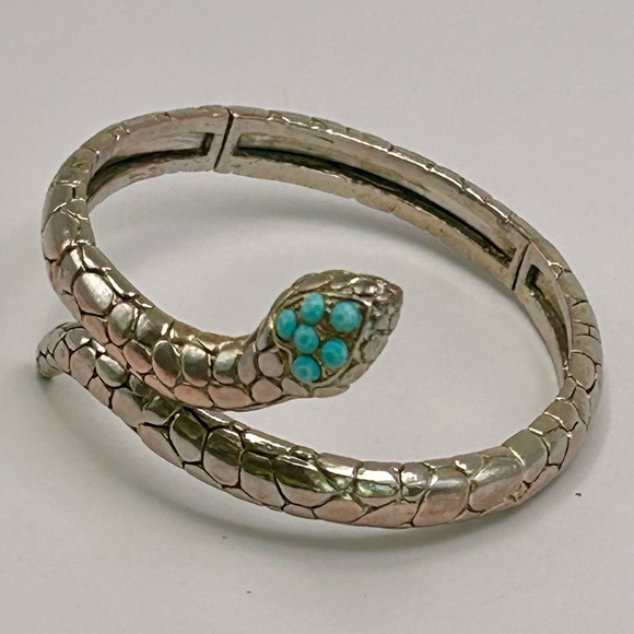 Hinged Silver Snake Reptile 🦎 Bangle Bracelet Faceted Faux Turquoise Blue Eyes - Picture 16 of 16